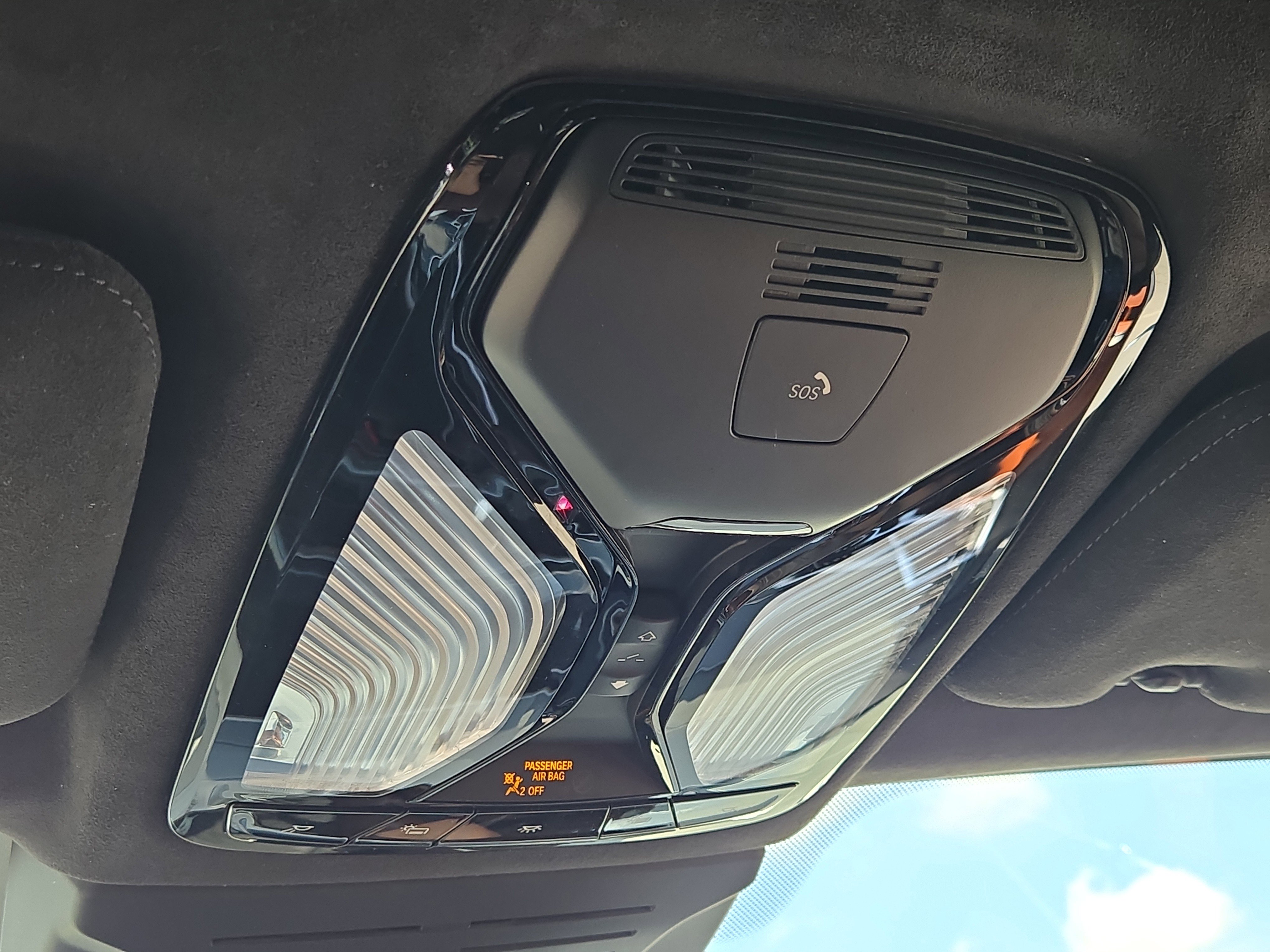 Used 2024 BMW X7 M60i w/ Executive Package image 38