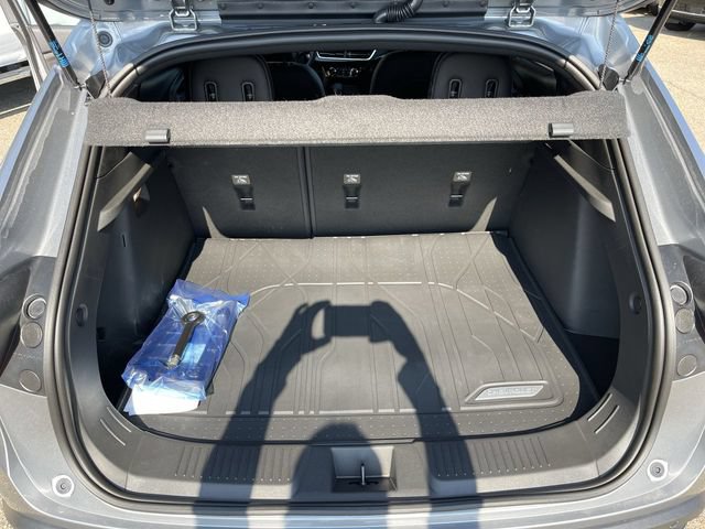 New 2026 Chevrolet Trax RS w/ Sunroof Package FWD image 23
