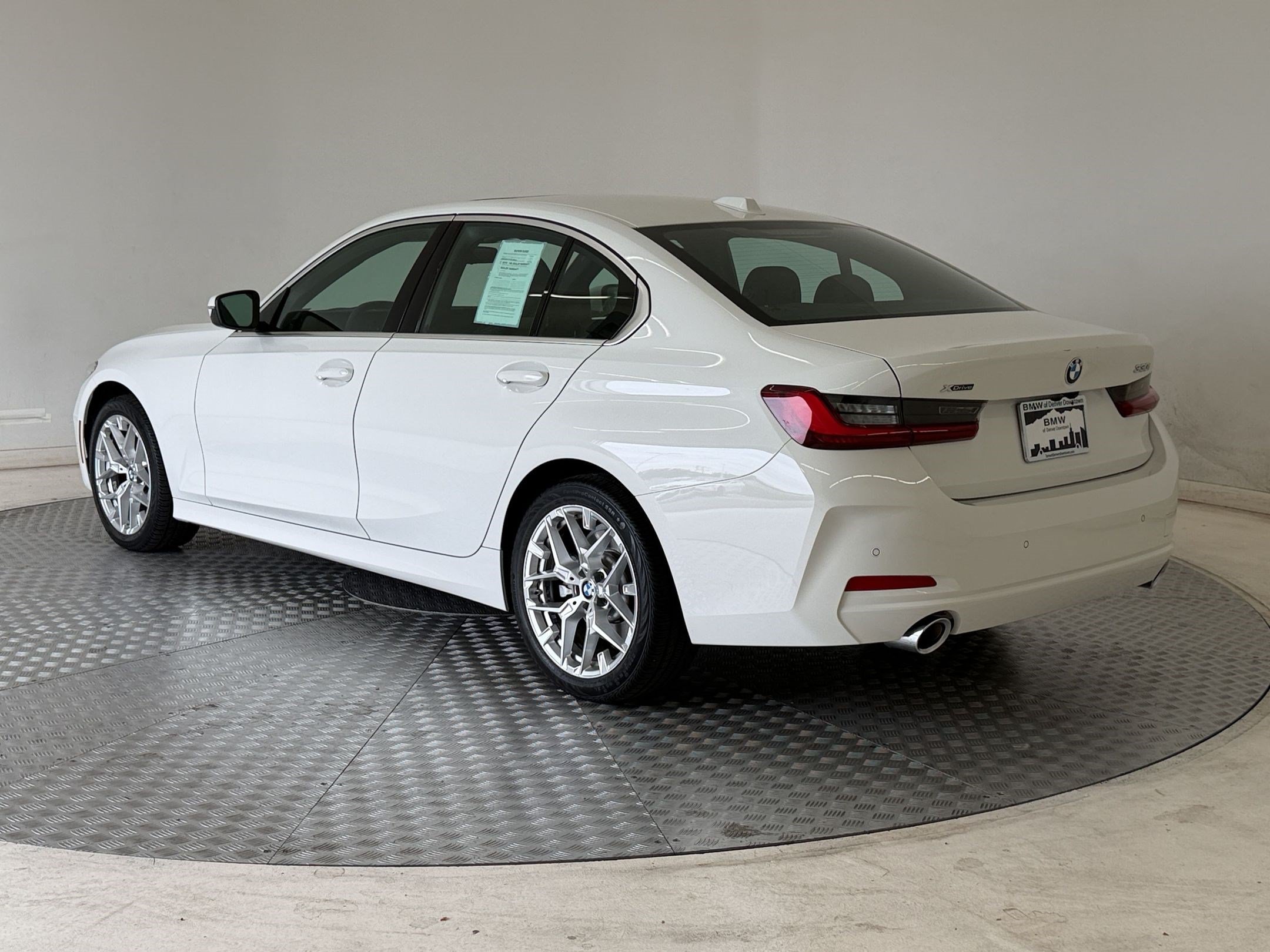 Used 2026 BMW 330i xDrive Sedan AWD/4WD image 3