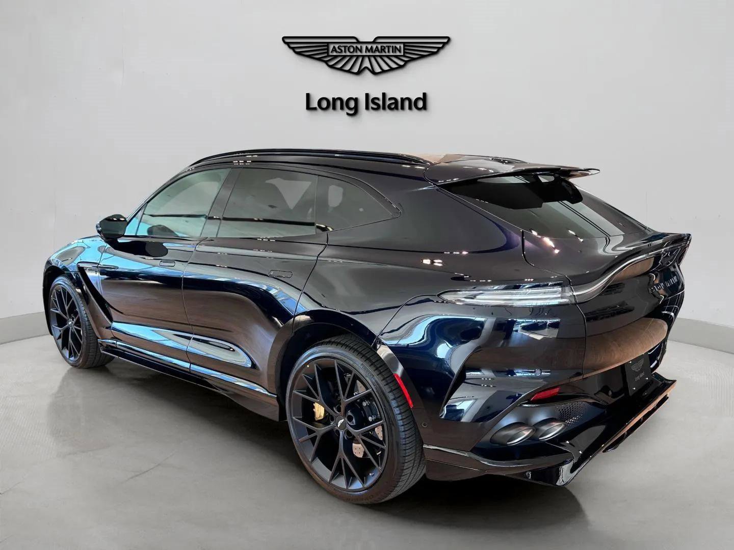 New 2025 Aston Martin DBX 707 image 5
