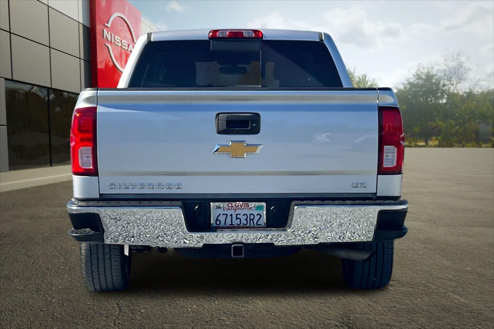 Used 2018 Chevrolet Silverado 1500 LTZ w/ Sport Package AWD/4WD image 8
