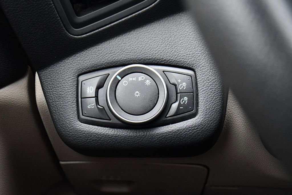 Used 2017 Ford Escape SE FWD image 31
