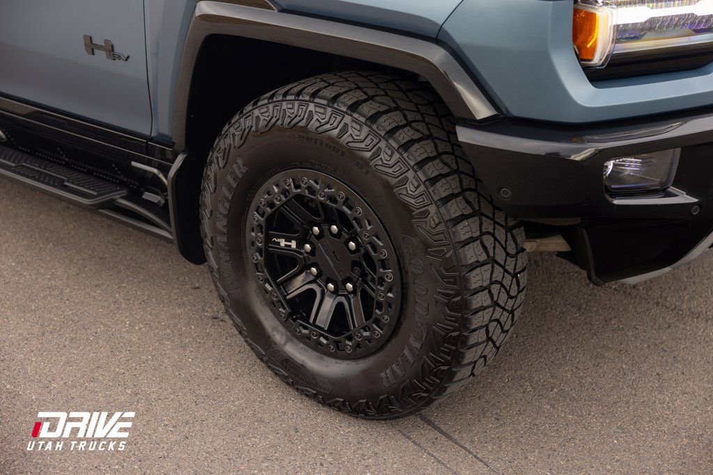 Used 2024 GMC Hummer EV 3X w/ Omega Edition image 8