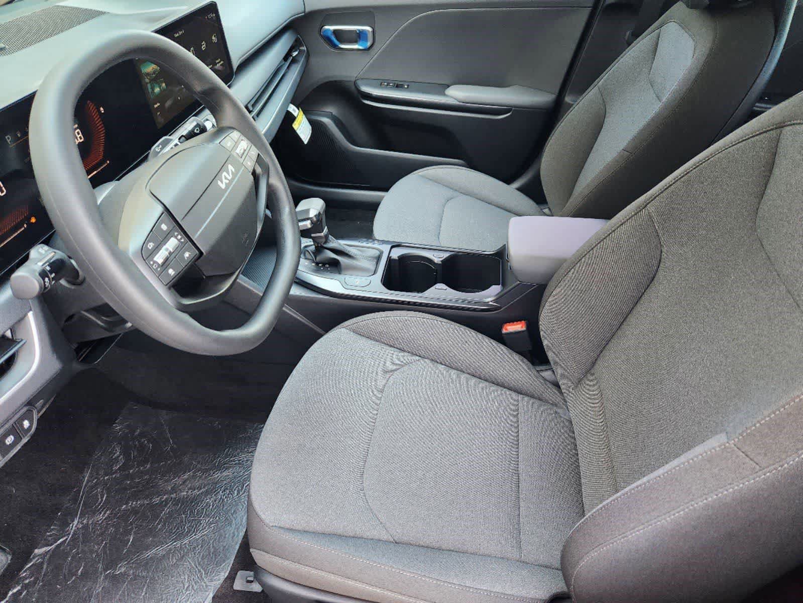 Certified 2025 Kia K4 FWD image 9