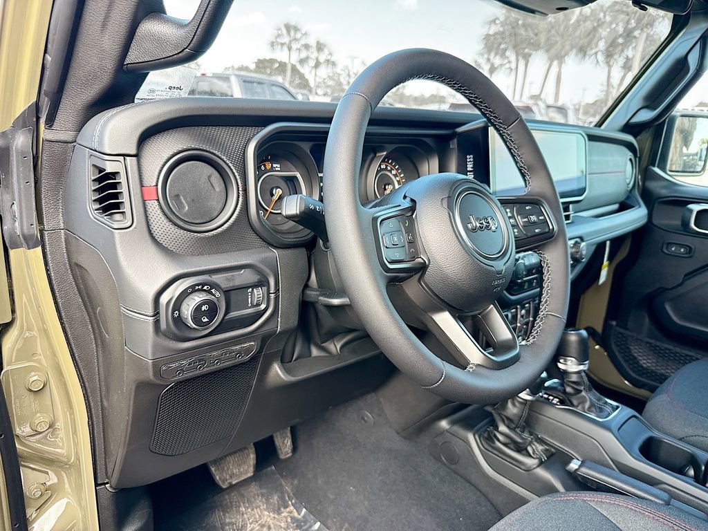 New 2026 Jeep Gladiator Rubicon w/ Steel Power Dome Hood Package AWD/4WD image 9
