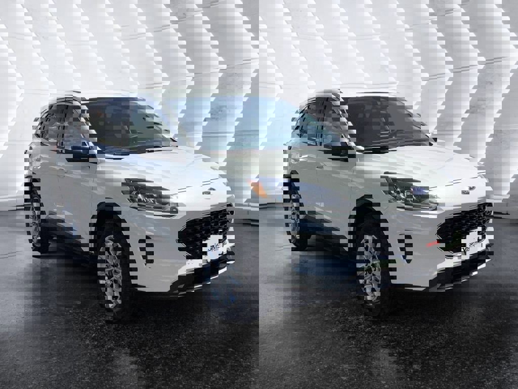 Used 2020 Ford Escape SE image 1