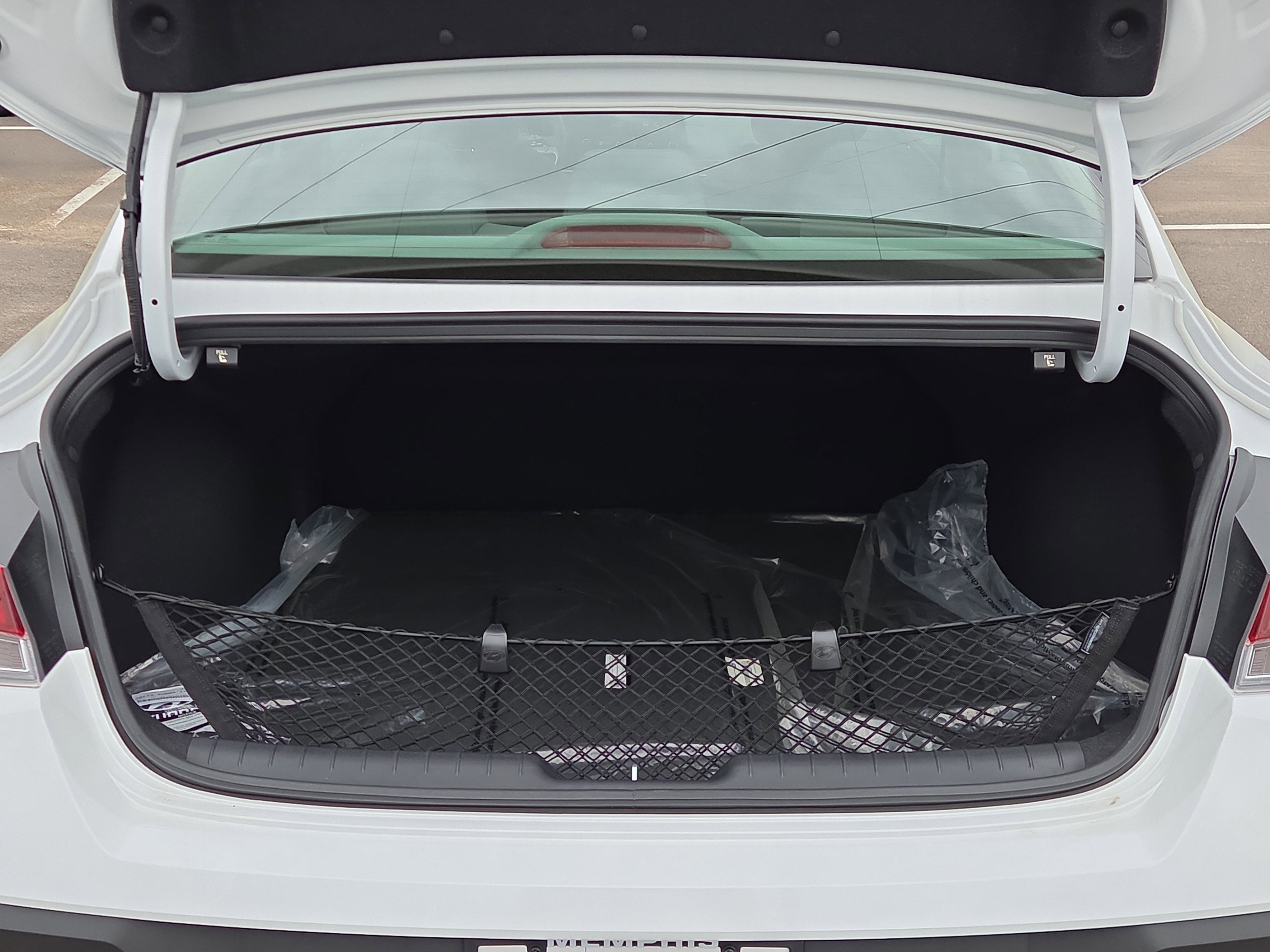 New 2026 Hyundai Elantra Sport image 4