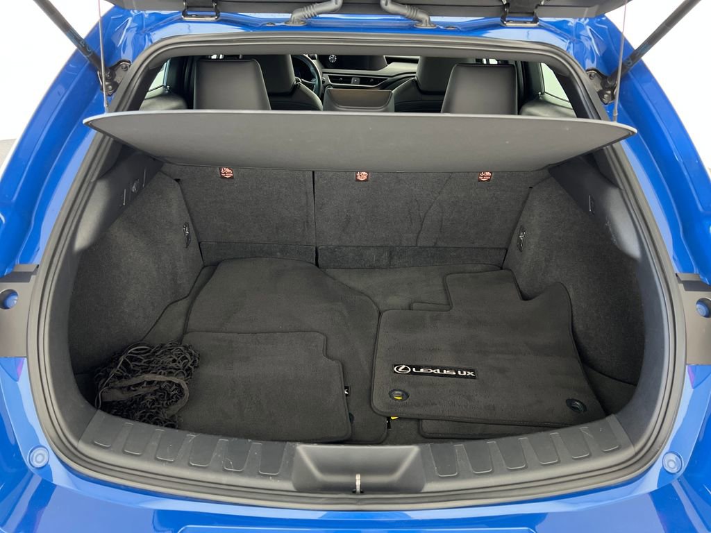 Used 2022 Lexus UX 200 w/ Accessory Package (Z1) image 24