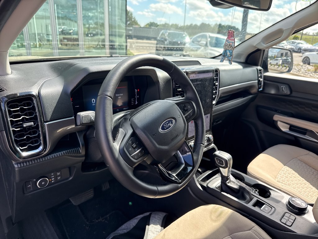 Used 2025 Ford Ranger XLT w/ Equipment Group 301A High AWD/4WD image 19