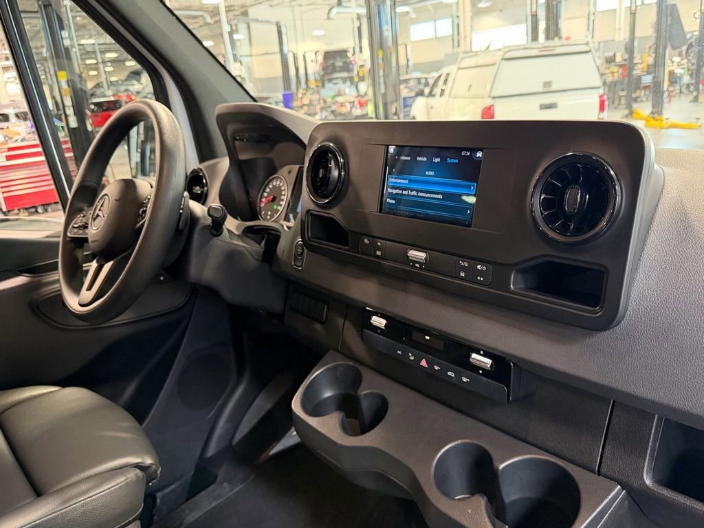 Used 2024 Mercedes-Benz Sprinter 2500 image 24