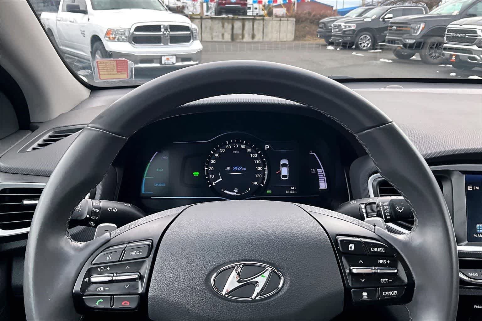 Used 2019 Hyundai Ioniq SEL image 18