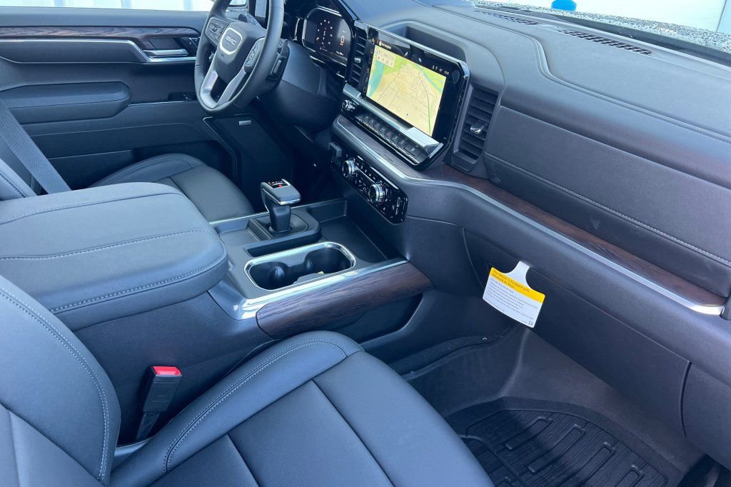 New 2026 GMC Sierra 1500 SLT image 12