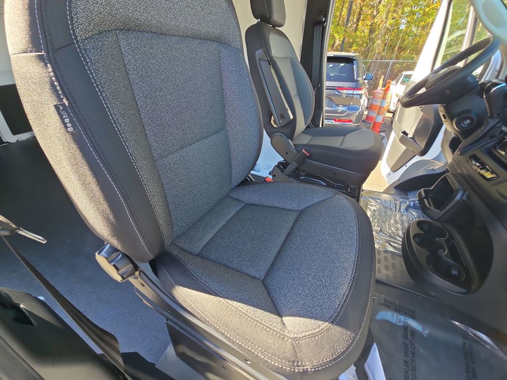 New 2026 RAM ProMaster 2500 w/ Convenience Group FWD image 10