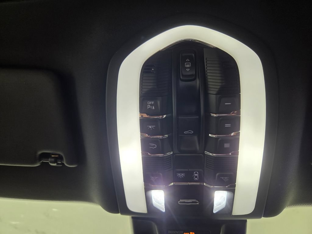 Used 2018 Porsche Macan GTS AWD/4WD image 20