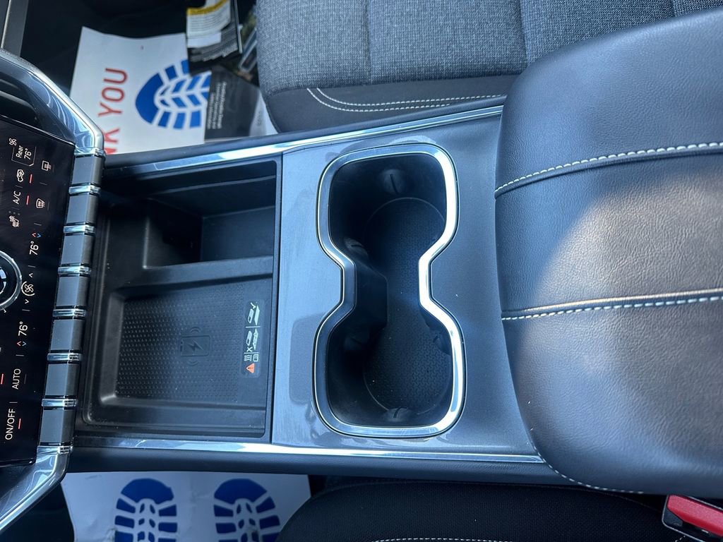 Used 2025 GMC Acadia Elevation image 11