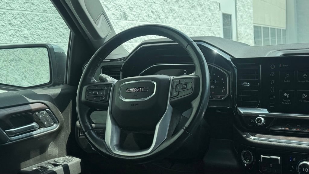 Used 2023 GMC Sierra 1500 SLT w/ SLT Premium Plus Package AWD/4WD image 15