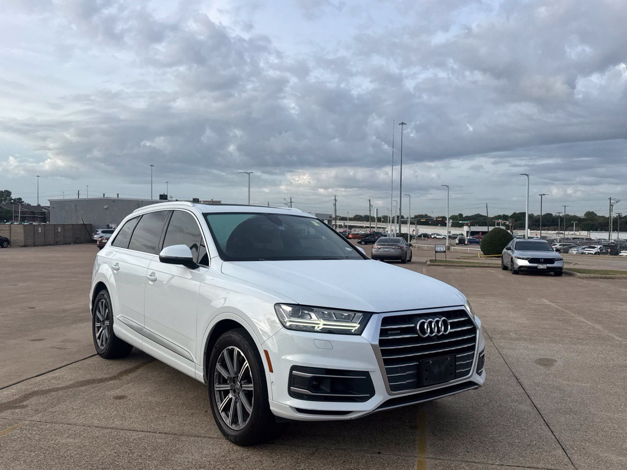 Used 2019 Audi Q7 3.0T Prestige AWD/4WD image 1