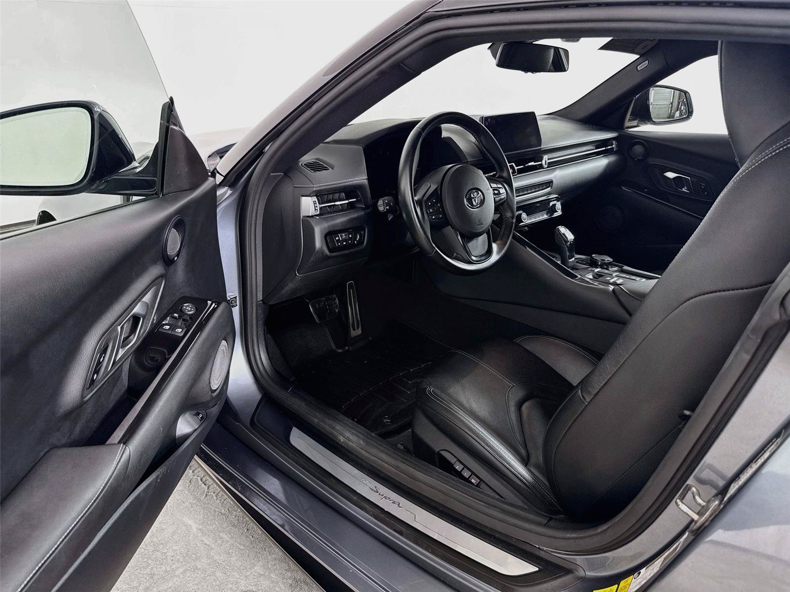 Used 2022 Toyota Supra Premium w/ Driver Assist Package RWD image 3