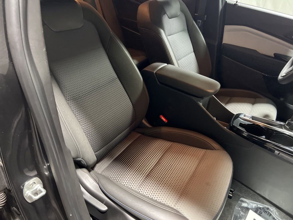 Used 2025 Chevrolet Trax LT image 10