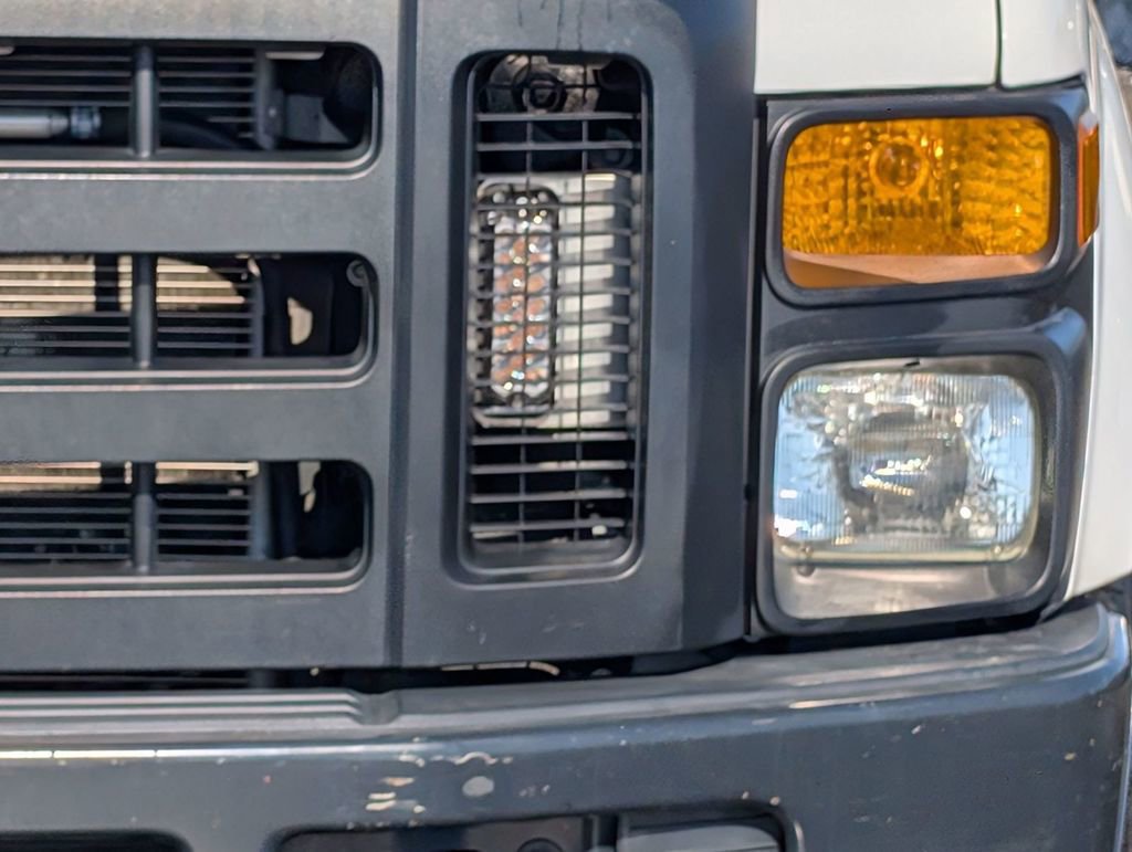 Used 2009 Ford F350 XL image 9