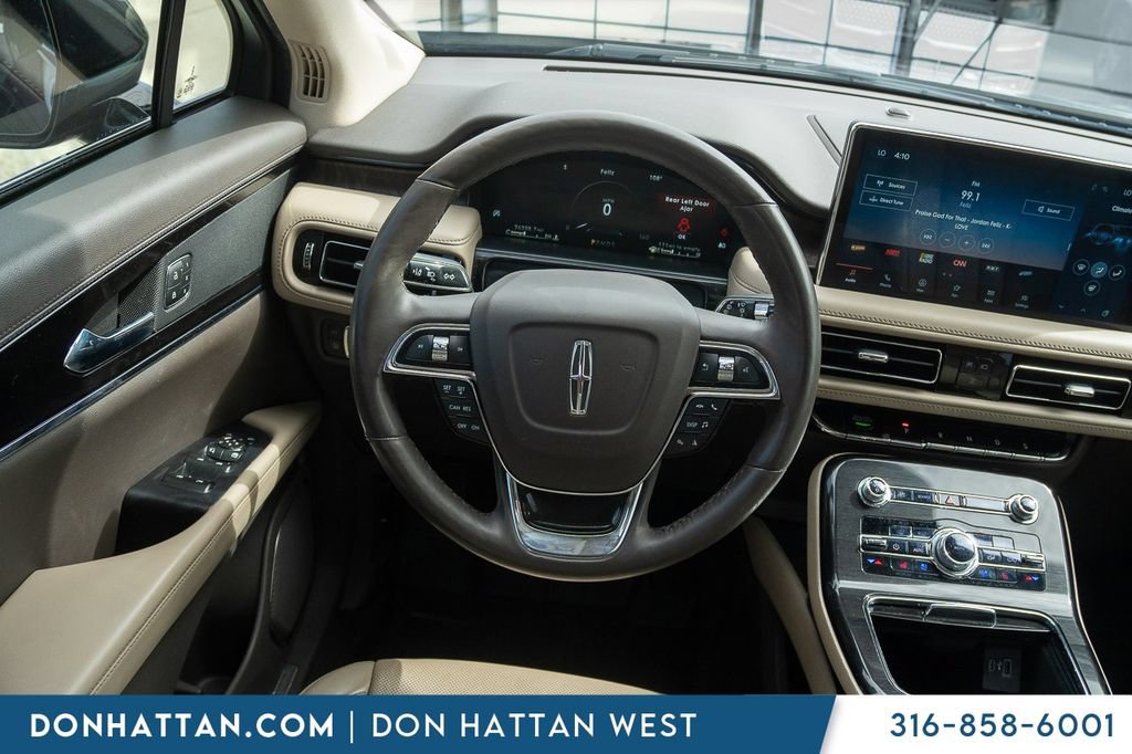Used 2022 Lincoln Nautilus Reserve AWD/4WD image 5
