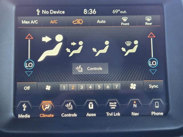 Used 2022 Jeep Renegade Altitude w/ Convenience Group image 18