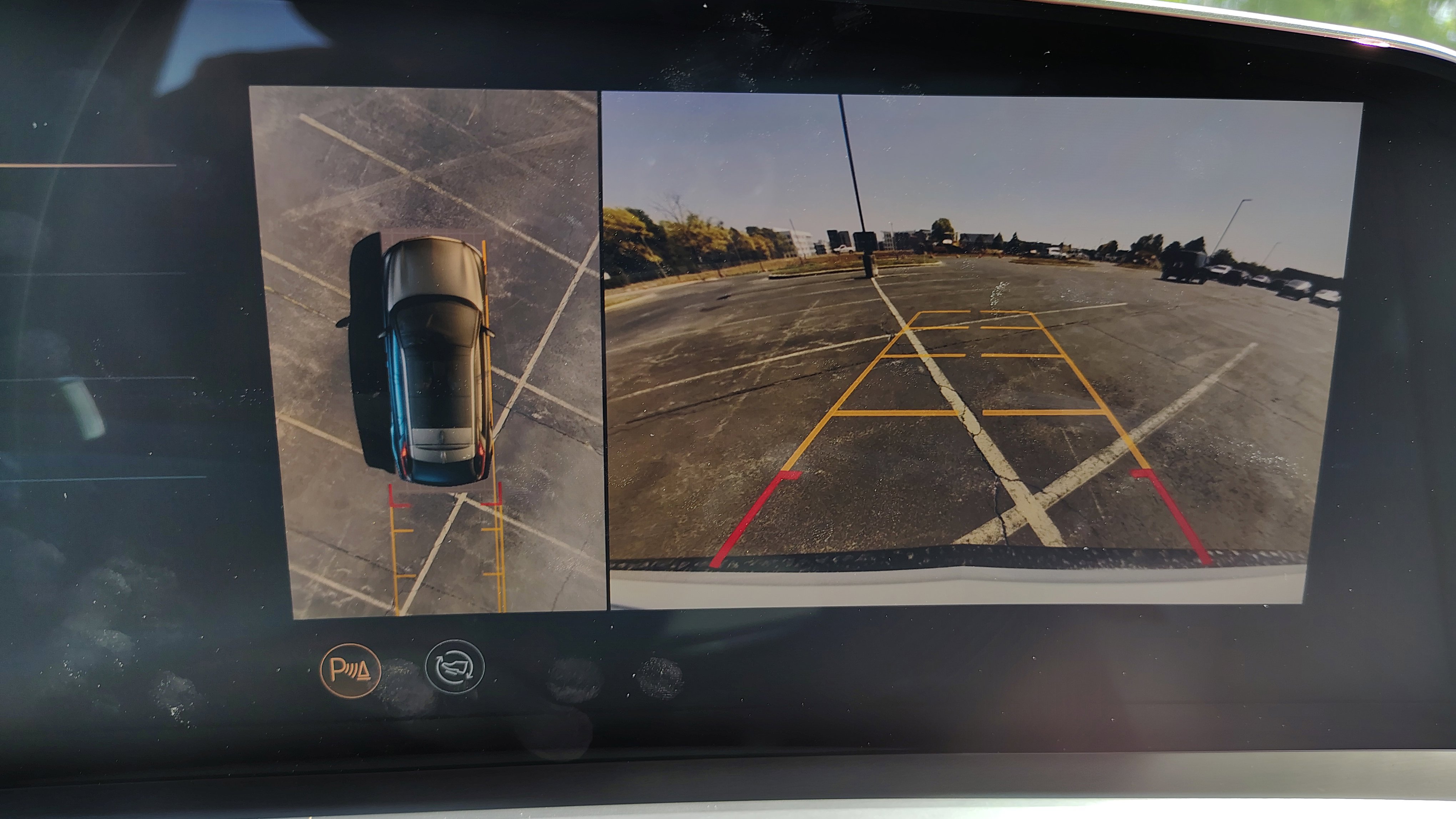 New 2025 Cadillac Lyriq Sport image 20