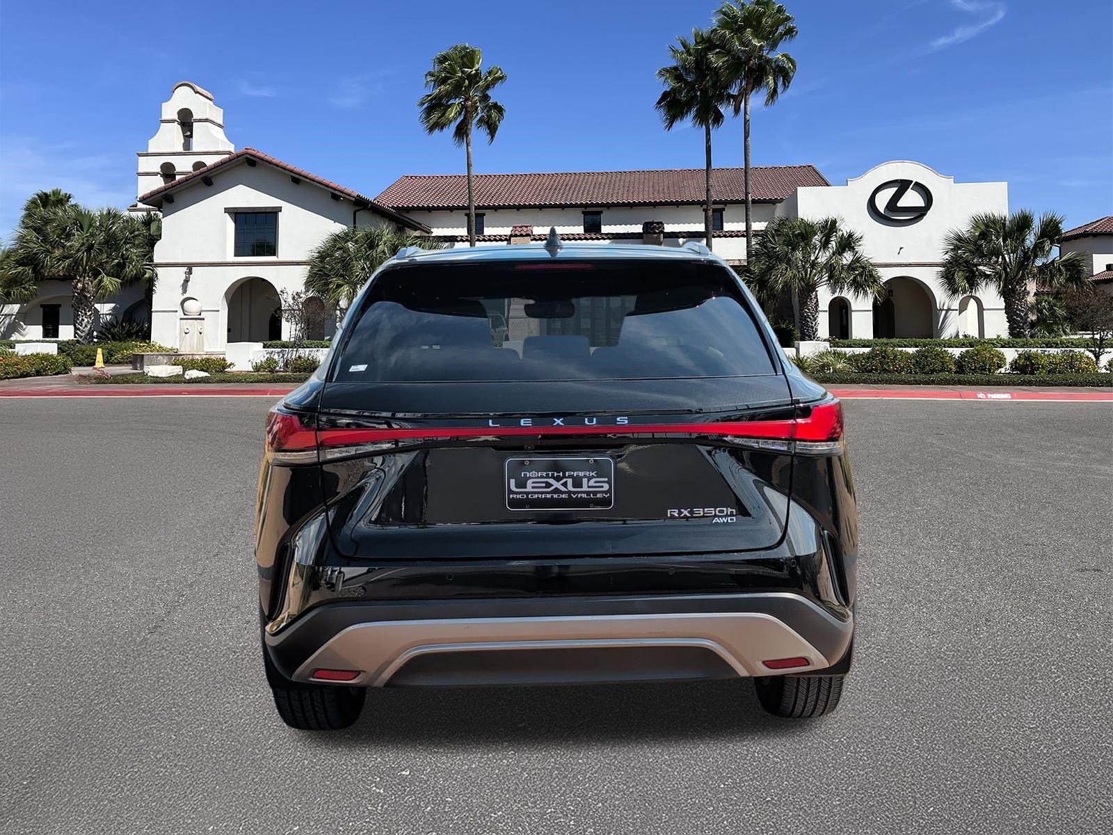 Used 2024 Lexus RX 350h w/ Accessory Package (Z1) AWD/4WD image 3