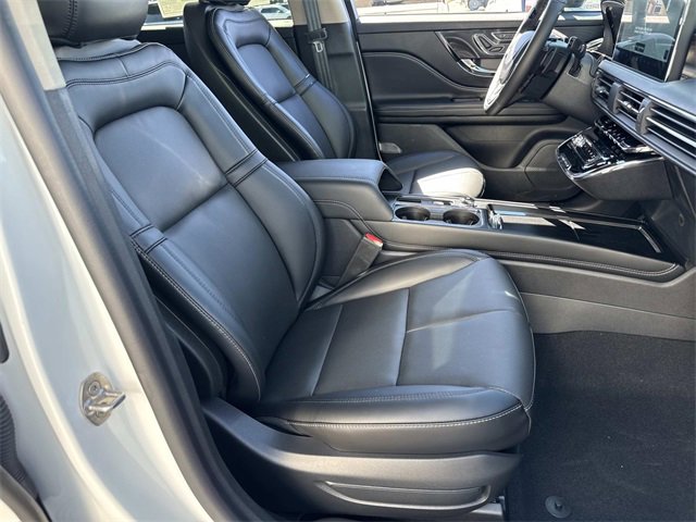 New 2026 Lincoln Corsair Premiere image 8