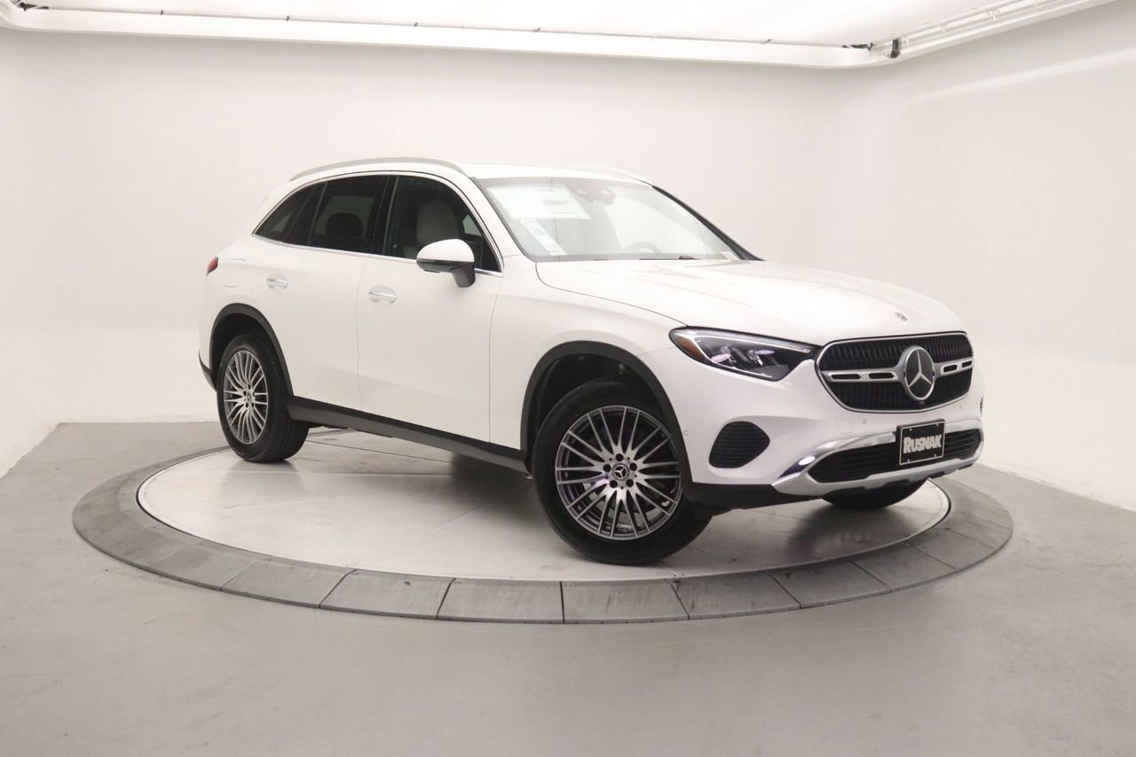 New 2026 Mercedes-Benz GLC 300 image 16