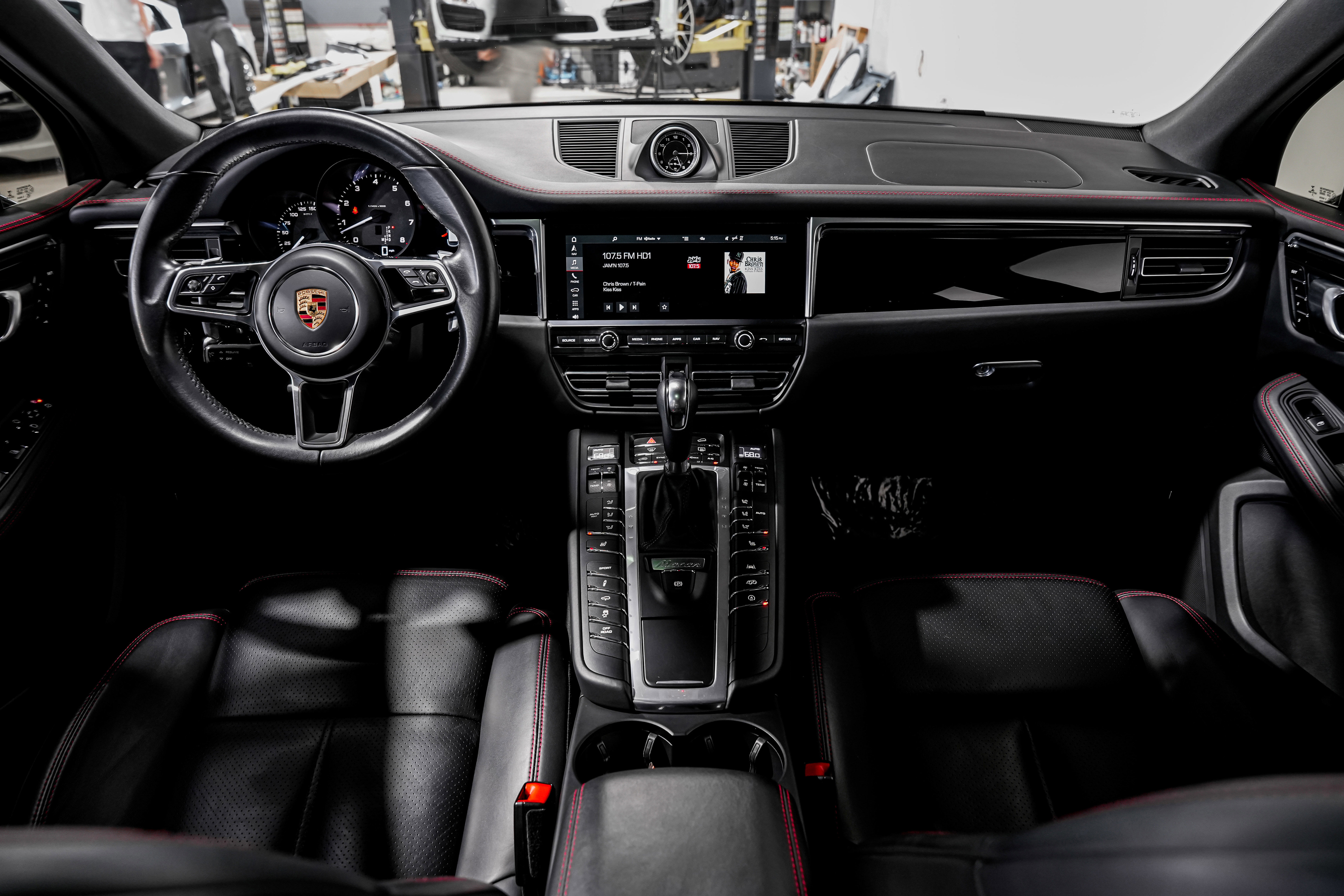 Used 2021 Porsche Macan GTS image 17