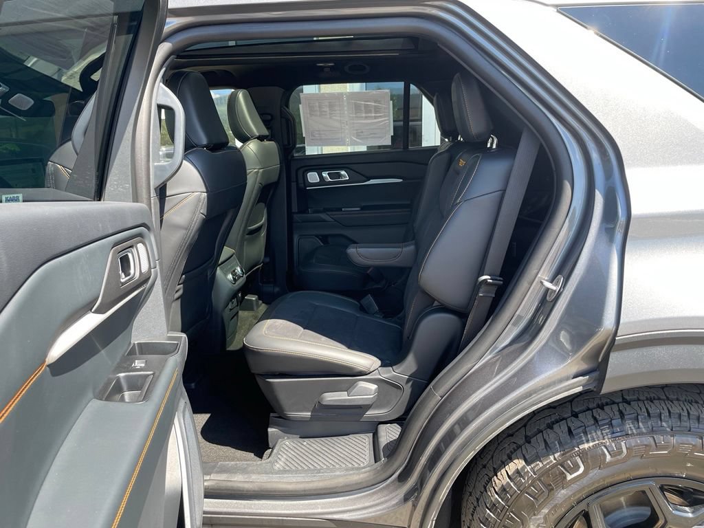 Used 2026 Ford Explorer Tremor w/ Tremor Ultimate Package AWD/4WD image 16