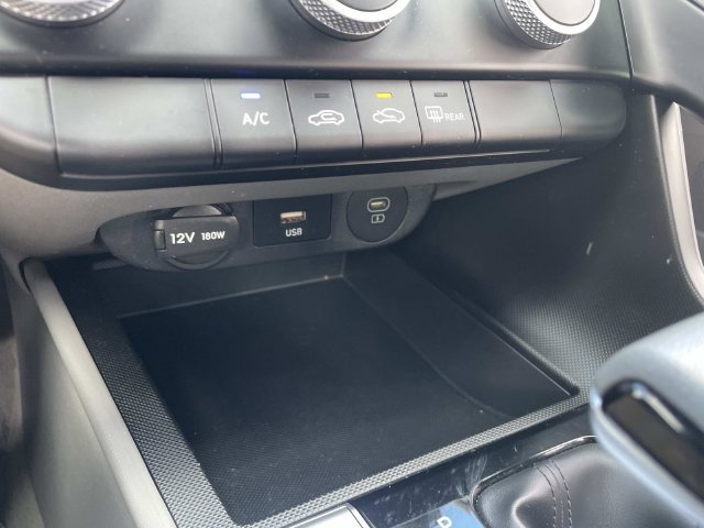 Certified 2024 Hyundai Elantra SE FWD image 25