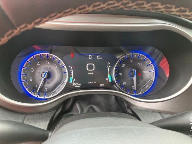 Certified 2023 Chrysler Pacifica Touring-L FWD image 15