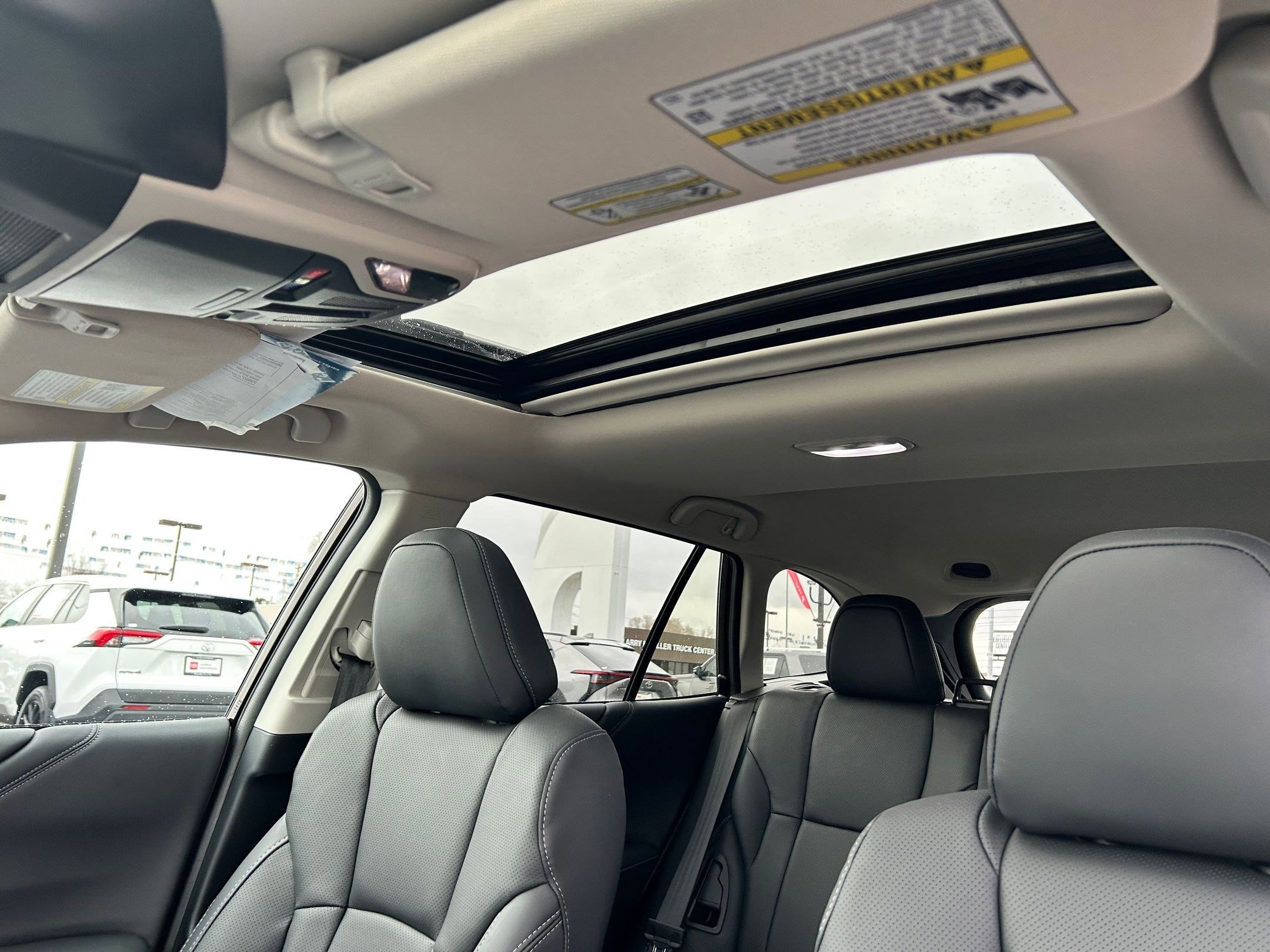 Used 2025 Subaru Outback Touring XT w/ Popular Package #2 image 30