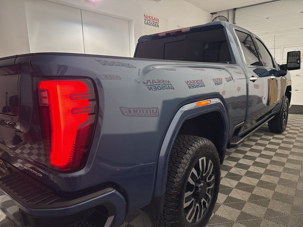 Used 2024 GMC Sierra 2500 Denali Ultimate AWD/4WD image 7