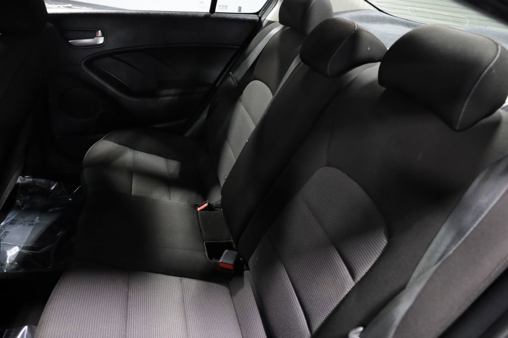Used 2018 Kia Forte LX image 18