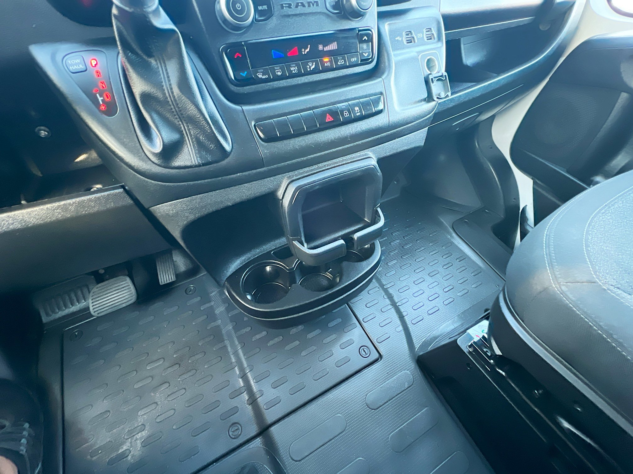 Used 2022 RAM ProMaster 2500 w/ Convenience Group image 25