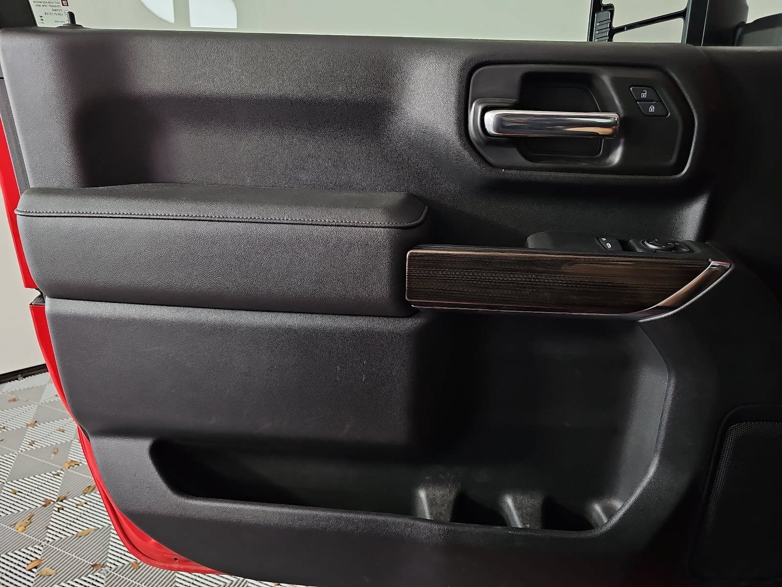 Used 2025 Chevrolet Silverado 2500 LT w/ Convenience Package RWD image 23