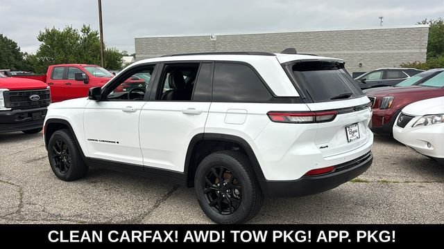 Used 2024 Jeep Grand Cherokee Altitude AWD/4WD image 5