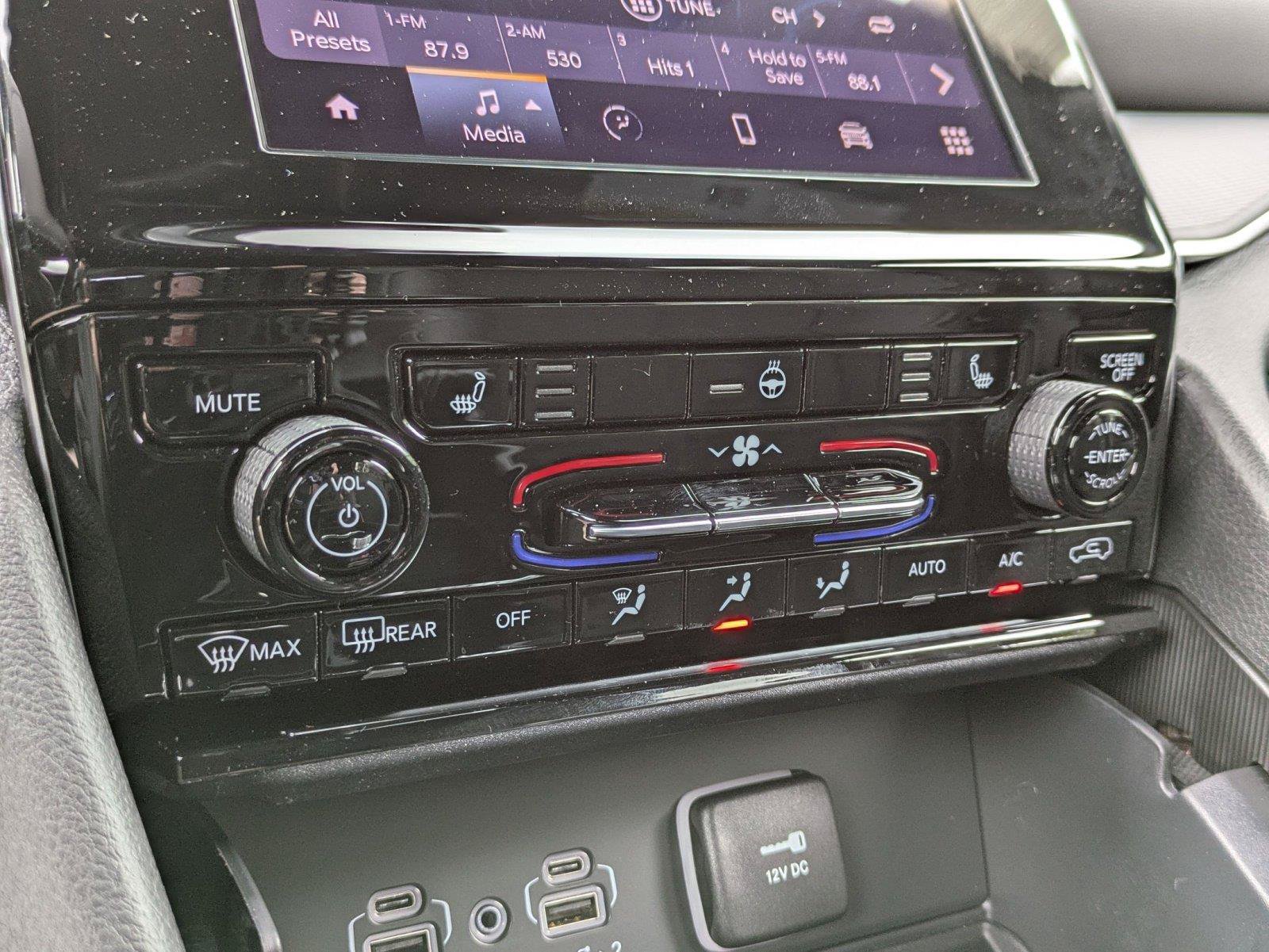 New 2025 Jeep Grand Cherokee L Altitude AWD/4WD image 21