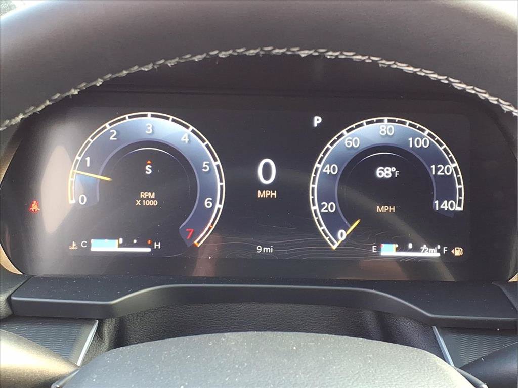 New 2025 Jeep Grand Cherokee Laredo X w/ Luxury Tech Group I RWD image 25