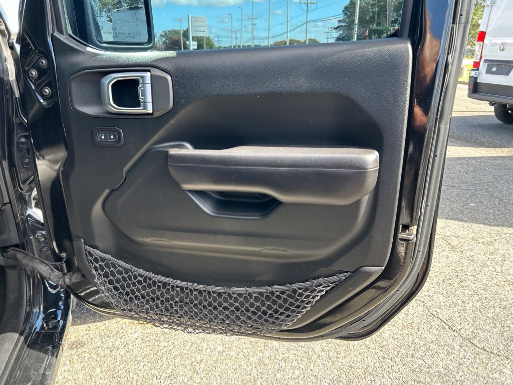 Used 2019 Jeep Wrangler Unlimited Sport S AWD/4WD image 21