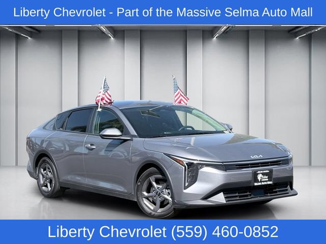 Used 2025 Kia K4 FWD image 1