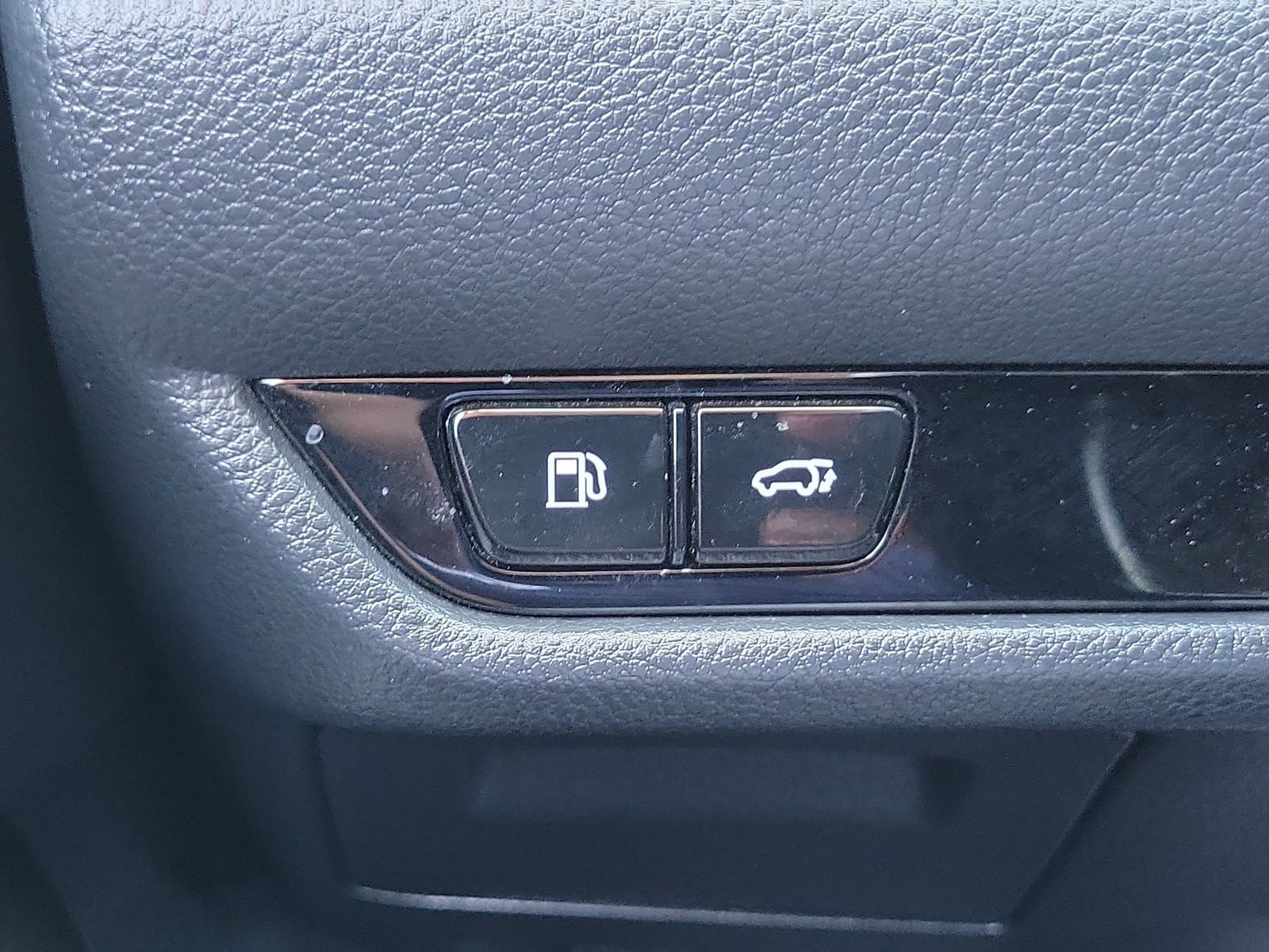 Used 2024 Lexus NX 450h+ AWD w/ Vision Package image 19