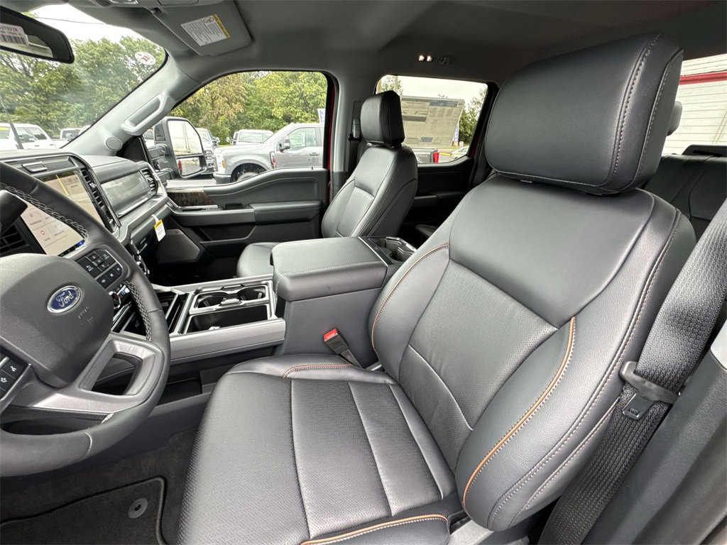 New 2026 Ford F350 4x4 Crew Cab DRW Super Duty image 11