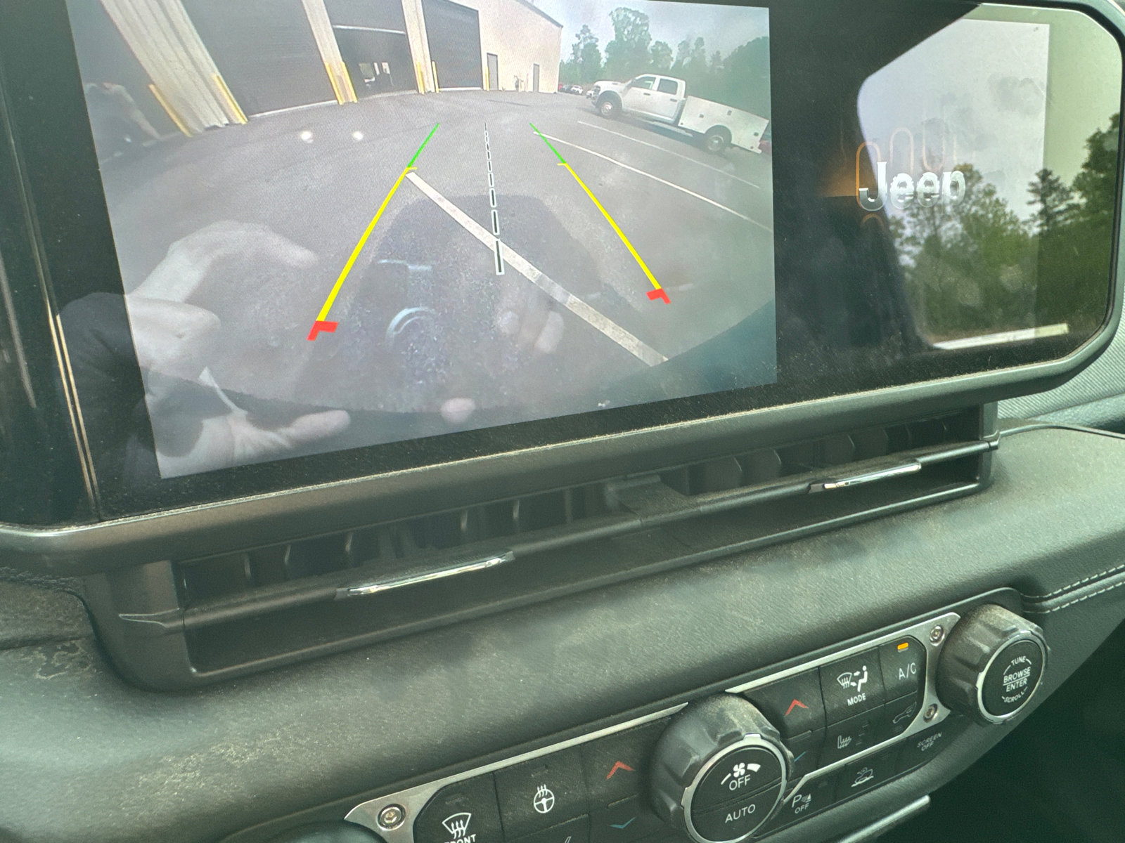 Used 2025 Jeep Wrangler Sahara w/ Safety Group AWD/4WD image 26