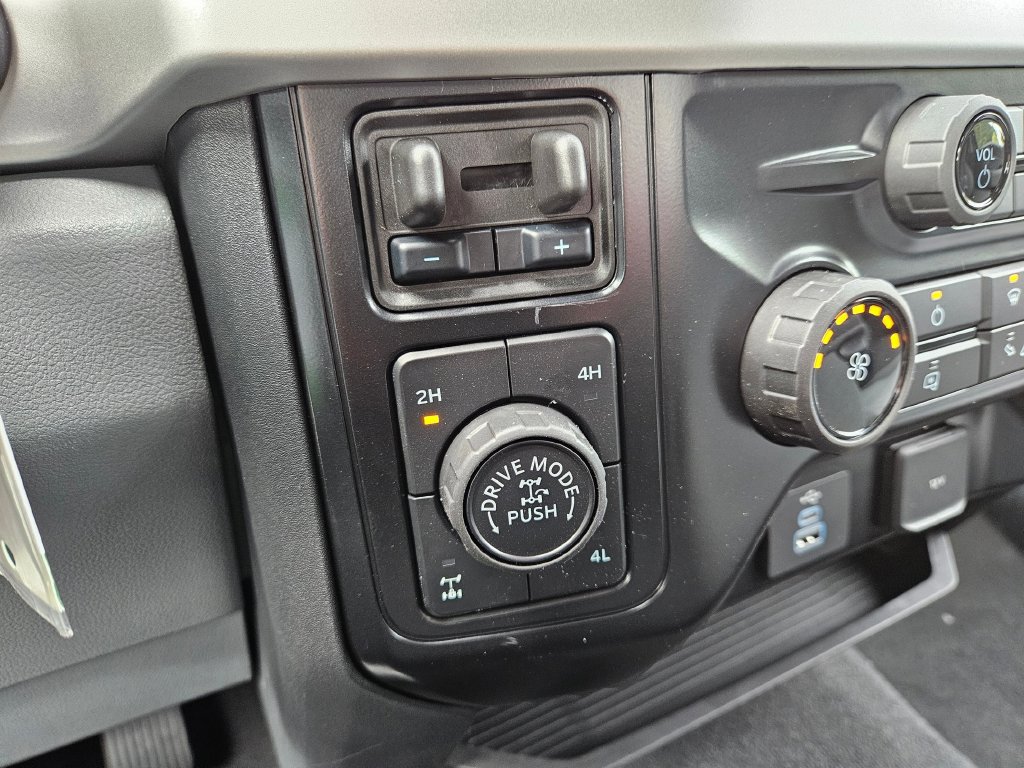 New 2027 Ford F250 XLT w/ Tremor Off-Road Package AWD/4WD image 28