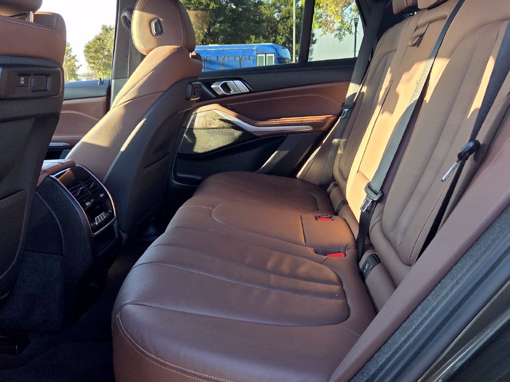 Used 2020 BMW X5 xDrive40i w/ Premium Package AWD/4WD image 4