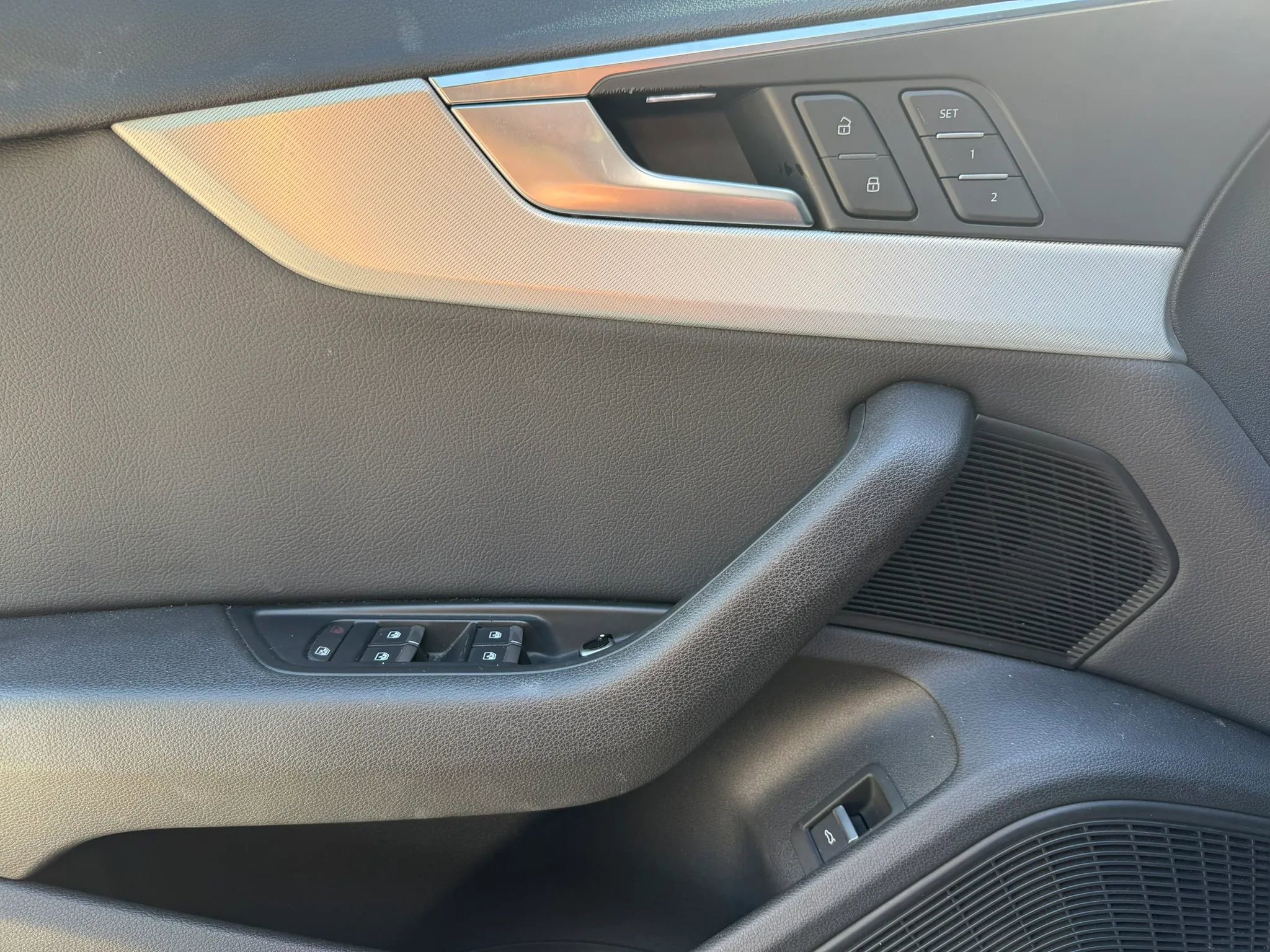 Used 2017 Audi A4 2.0T Prestige w/ Prestige Package AWD/4WD image 9